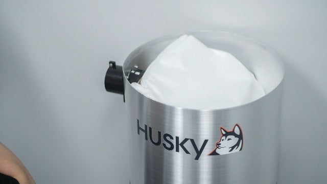 Husky Nanook with 30-Foot Accessory Kit (606 AirWatts)